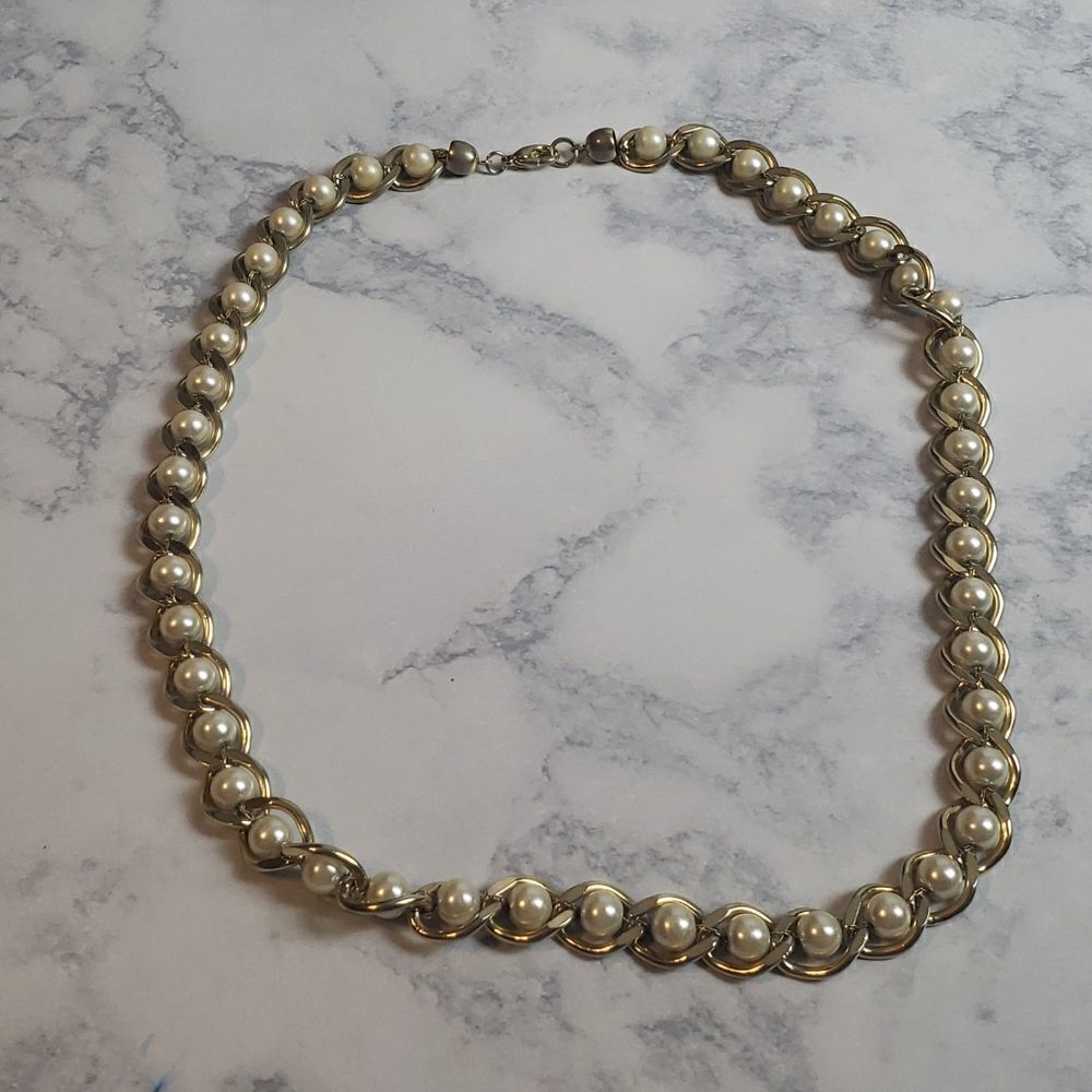 Vintage Faux Pearl Necklace